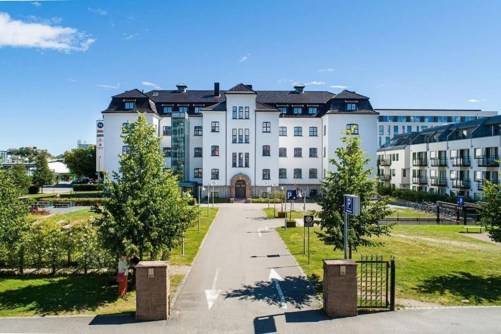 1-Roms Toppleilighet Pa Tangen/Bystranda Apartment Kristiansand Exterior photo